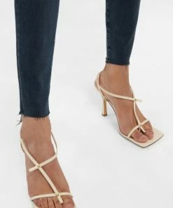 7 For All Mankind Slim Illusion Luxe High-rise Skinny Jeans -Marysia Sales unnamed file 299