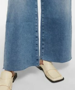 7 For All Mankind Zoey High-rise Wide-leg Jeans 10 7 For All Mankind Zoey High-rise Wide-leg Jeans -Marysia Sales unnamed file 304