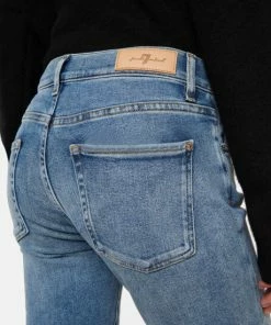 7 For All Mankind Tailorless Luxe Low-rise Bootcut Jeans 10 7 For All Mankind Tailorless Luxe Low-rise Bootcut Jeans -Marysia Sales unnamed file 367